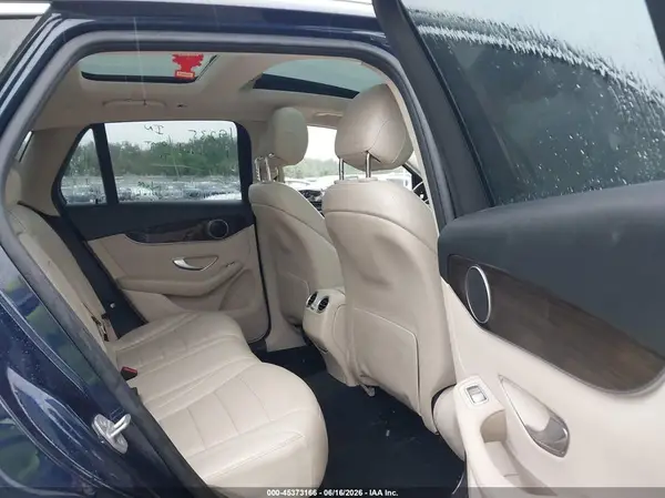 WDC0G4JBXHF166421 2017 MERCEDES-BENZ GLC - Image 8