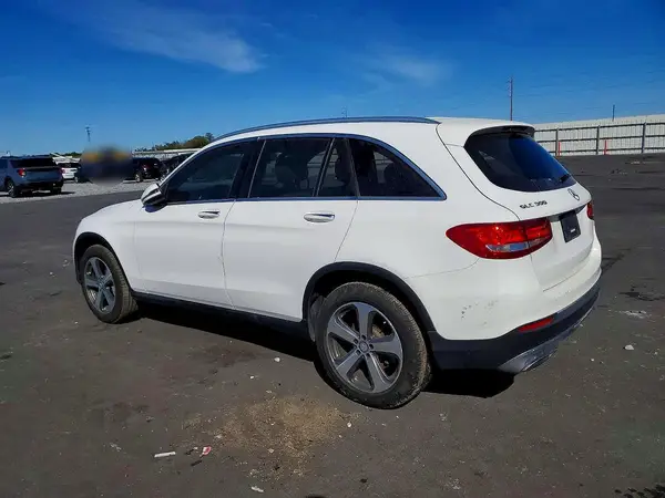 WDC0G4JBXHF191254 2017 MERCEDES-BENZ GLC - Image 2