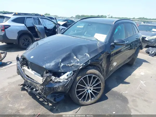 WDC0G4JBXHF198575 2017 MERCEDES-BENZ GLC - Image 2