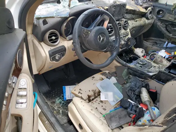 WDC0G4JBXHF199998 2017 MERCEDES-BENZ GLC - Image 8