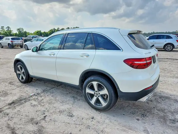 WDC0G4JBXHF253428 2017 MERCEDES-BENZ GLC - Image 2