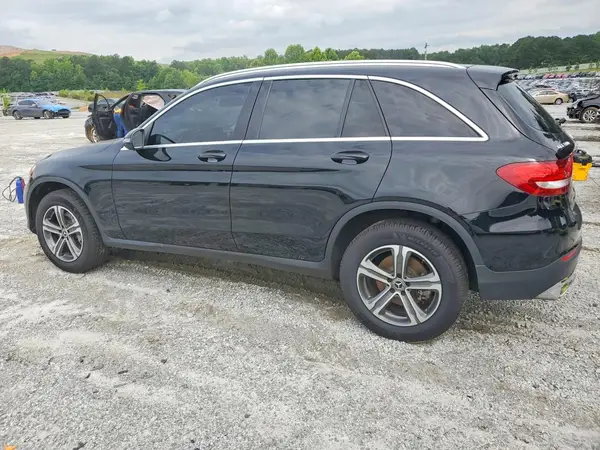 WDC0G4JBXHF258127 2017 MERCEDES-BENZ GLC - Image 2