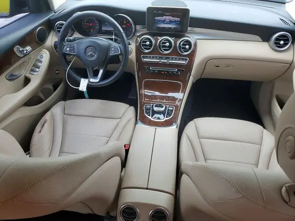WDC0G4JBXHF258127 2017 MERCEDES-BENZ GLC - Image 8