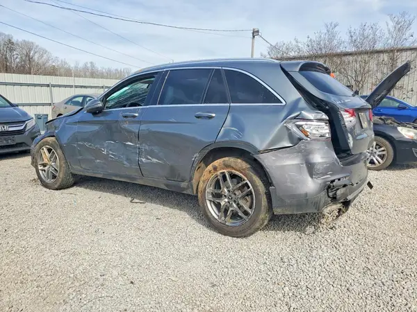 WDC0G4JBXHV008571 2017 MERCEDES-BENZ GLC - Image 2