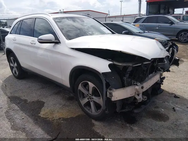 WDC0G4JBXJF308854 2018 MERCEDES-BENZ GLC - Image 1