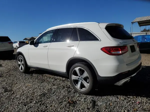 WDC0G4JBXJV025425 2018 MERCEDES-BENZ GLC - Image 2