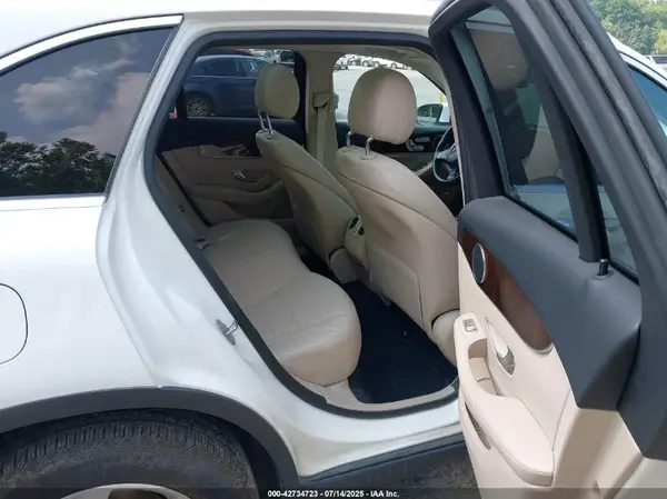 WDC0G4JBXJV033055 2018 MERCEDES-BENZ GLC - Image 8