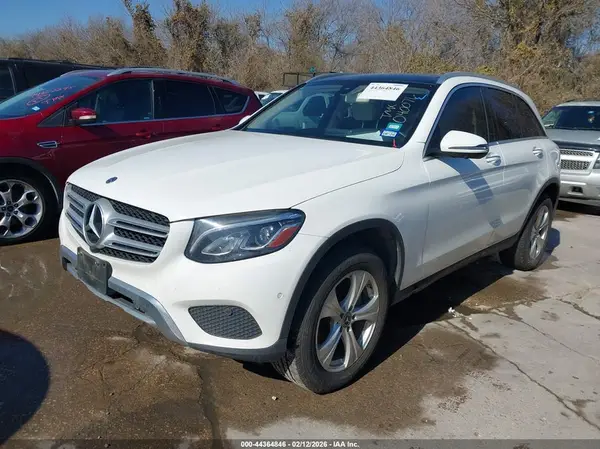 WDC0G4JBXJV040071 2018 MERCEDES-BENZ GLC - Image 2