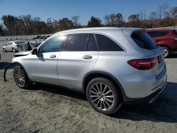 WDC0G4JBXJV044590 2018 MERCEDES-BENZ GLC - Image 2