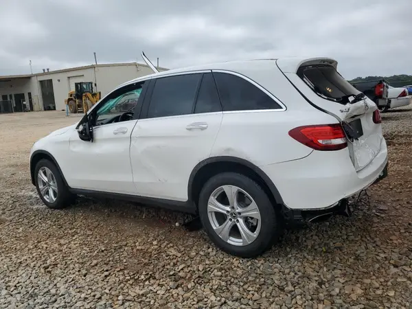 WDC0G4JBXJV044928 2018 MERCEDES-BENZ GLC - Image 2