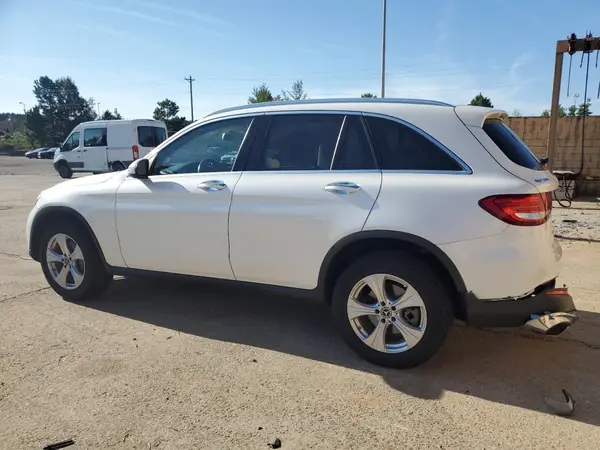 WDC0G4JBXJV048249 2018 MERCEDES-BENZ GLC - Image 2
