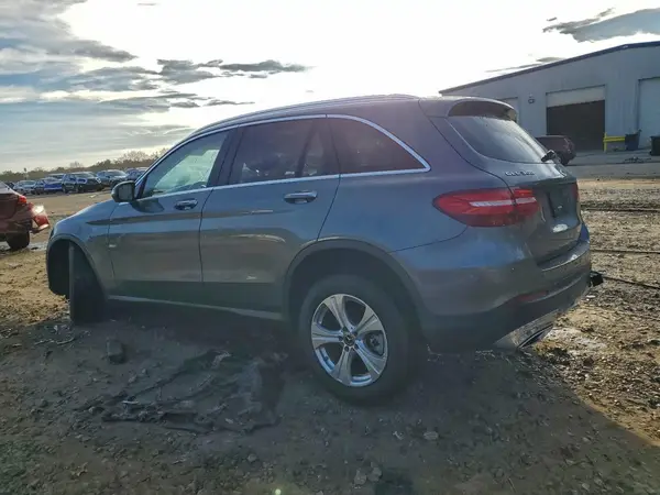 WDC0G4JBXJV052804 2018 MERCEDES-BENZ GLC - Image 2