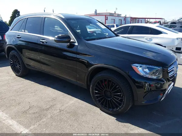 WDC0G4JBXJV054360 2018 MERCEDES-BENZ GLC - Image 1