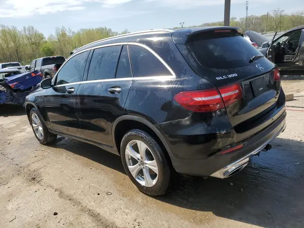 WDC0G4JBXJV056786 2018 MERCEDES-BENZ GLC - Image 2