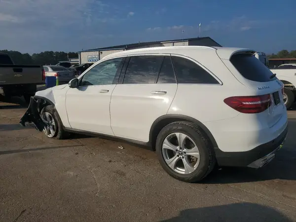 WDC0G4JBXJV061745 2018 MERCEDES-BENZ GLC - Image 2