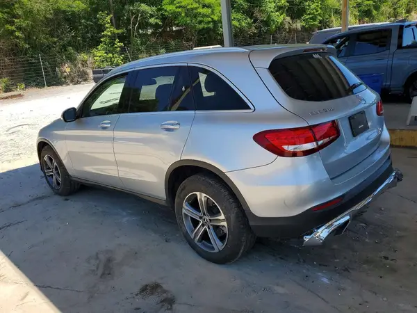 WDC0G4JBXJV063138 2018 MERCEDES-BENZ GLC - Image 2