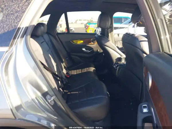 WDC0G4JBXJV068548 2018 MERCEDES-BENZ GLC - Image 8