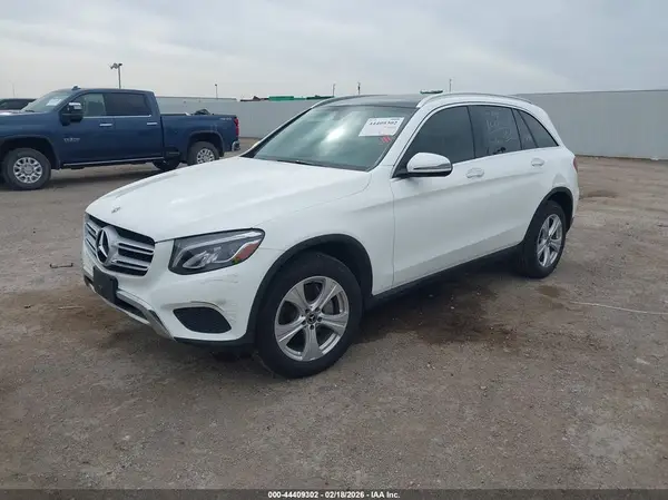WDC0G4JBXJV079405 2018 MERCEDES-BENZ GLC - Image 2