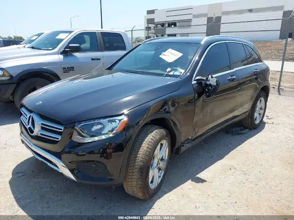 WDC0G4JBXJV082241 2018 MERCEDES-BENZ GLC - Image 2