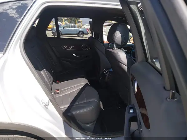 WDC0G4JBXJV093806 2018 MERCEDES-BENZ GLC - Image 8