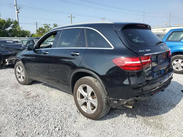 WDC0G4JBXJV104660 2018 MERCEDES-BENZ GLC - Image 2