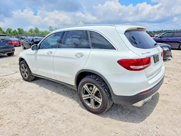 WDC0G4JBXK1005541 2019 MERCEDES-BENZ GLC - Image 2