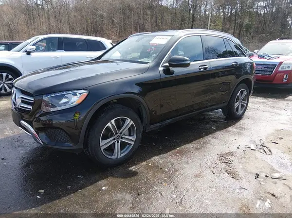 WDC0G4JBXK1005572 2019 MERCEDES-BENZ GLC - Image 2