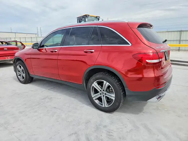 WDC0G4JBXKF572819 2019 MERCEDES-BENZ GLC - Image 2