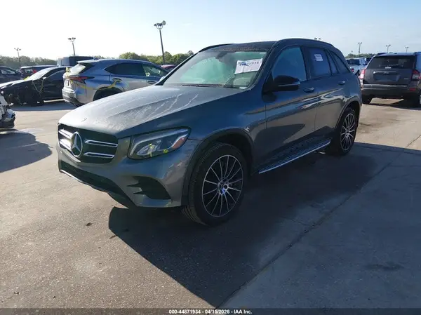 WDC0G4JBXKF604667 2019 MERCEDES-BENZ GLC - Image 2