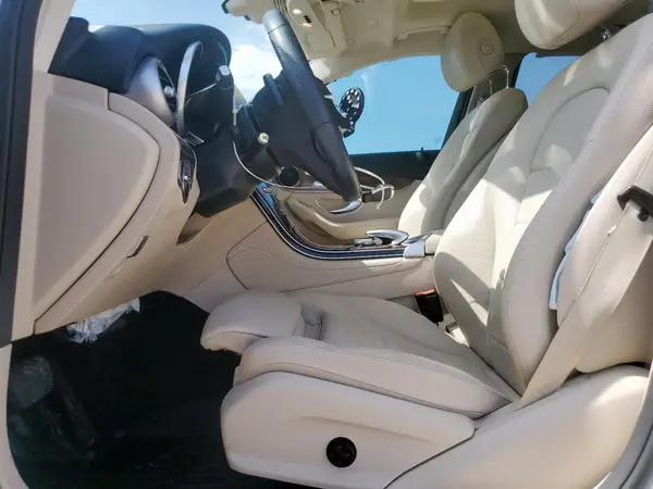 WDC0G4JBXKV130967 2019 MERCEDES-BENZ GLC - Image 8