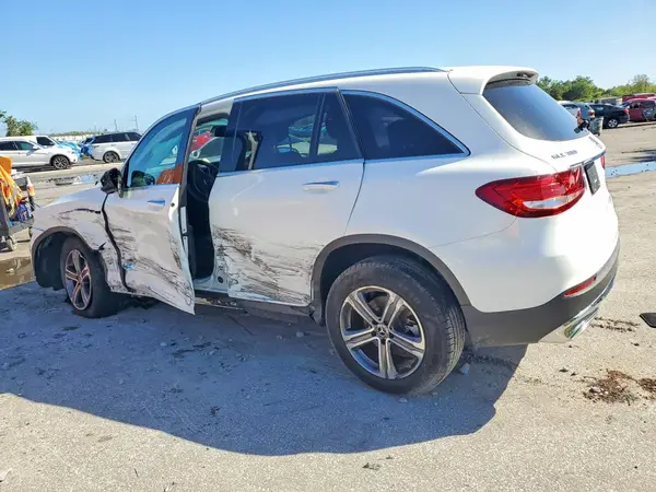 WDC0G4JBXKV152970 2019 MERCEDES-BENZ GLC - Image 2