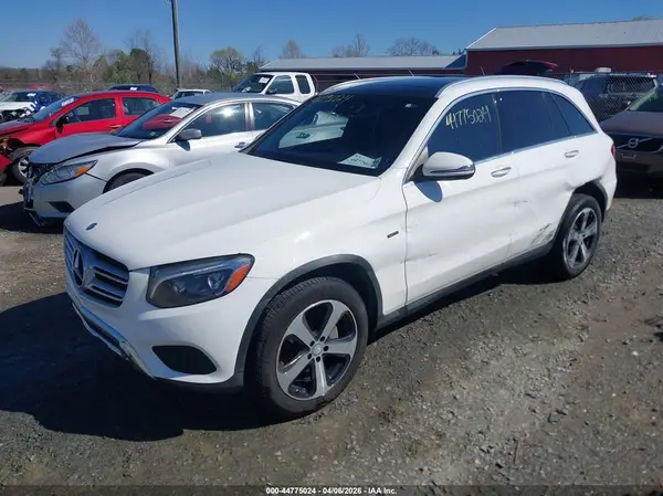 WDC0G4KB0GF041215 2016 MERCEDES-BENZ GLC - Image 2
