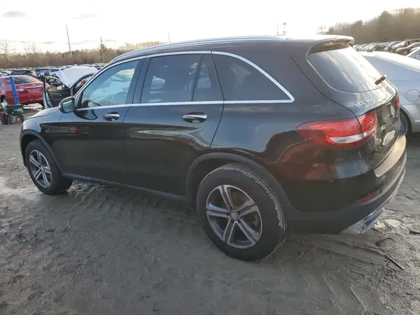 WDC0G4KB0HF118666 2017 MERCEDES-BENZ GLC - Image 2