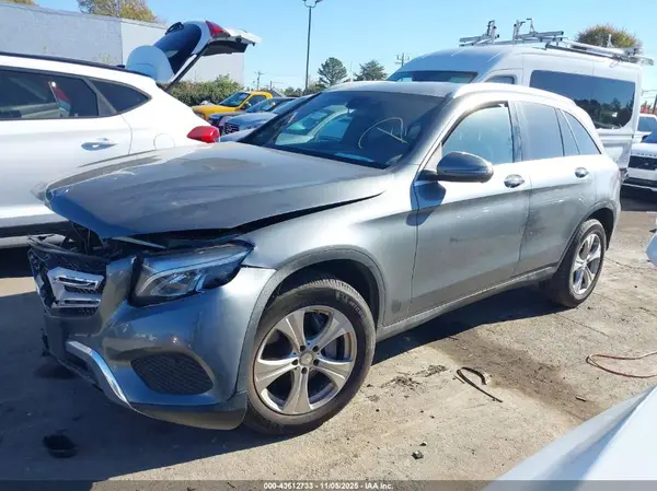 WDC0G4KB0HF138612 2017 MERCEDES-BENZ GLC - Image 2