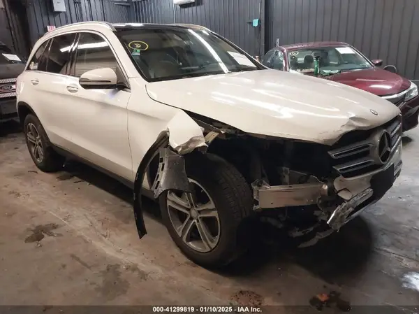 WDC0G4KB0HF167060 2017 MERCEDES-BENZ GLC - Image 1