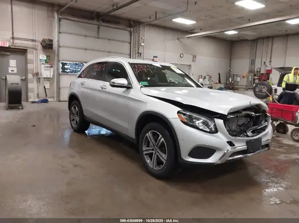 WDC0G4KB0HF237933 2017 MERCEDES-BENZ GLC - Image 1