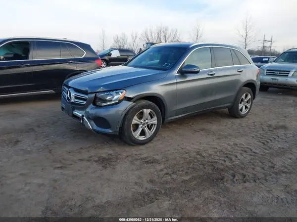 WDC0G4KB0HV005600 2017 MERCEDES-BENZ GLC - Image 2