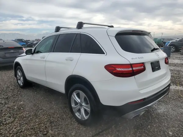 WDC0G4KB0JV022242 2018 MERCEDES-BENZ GLC - Image 2