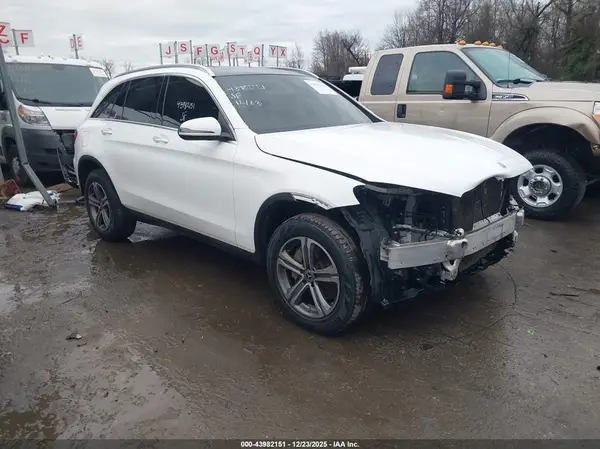WDC0G4KB0JV029529 2018 MERCEDES-BENZ GLC - Image 1