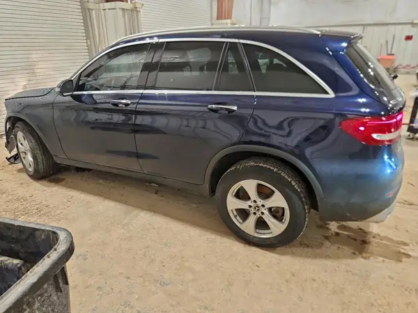 WDC0G4KB0JV045701 2018 MERCEDES-BENZ GLC - Image 2