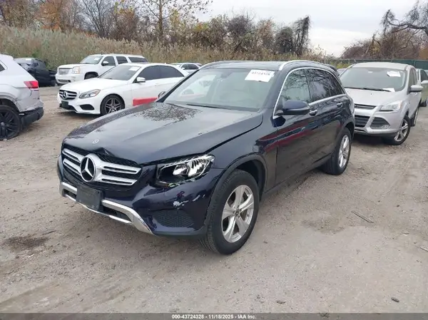 WDC0G4KB0JV086264 2018 MERCEDES-BENZ GLC - Image 2