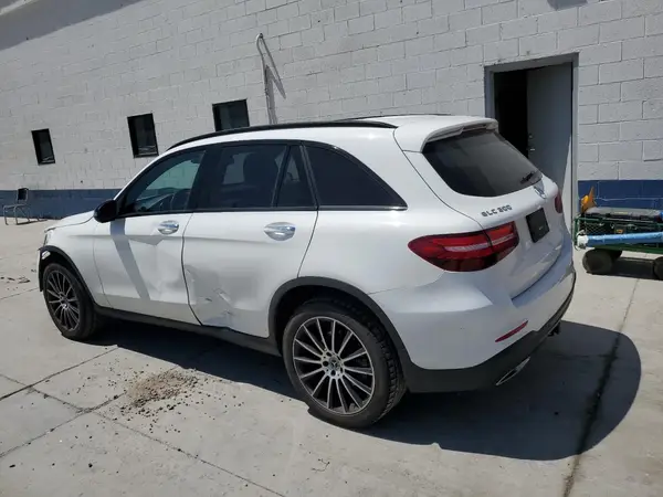 WDC0G4KB0JV103757 2018 MERCEDES-BENZ GLC - Image 2