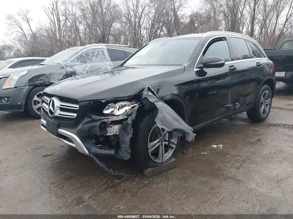 WDC0G4KB0KF577946 2019 MERCEDES-BENZ GLC - Image 2
