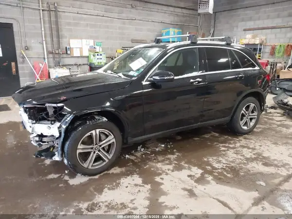 WDC0G4KB0KF642648 2019 MERCEDES-BENZ GLC - Image 2