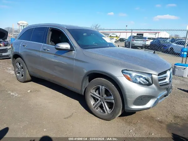 WDC0G4KB0KF669283 2019 MERCEDES-BENZ GLC - Image 1