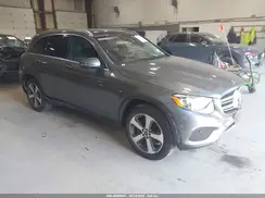 WDC0G4KB0KV126585 2019 MERCEDES-BENZ GLC