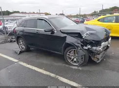 WDC0G4KB0KV127655 2019 MERCEDES-BENZ GLC