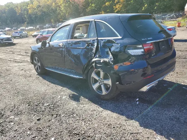 WDC0G4KB0KV137585 2019 MERCEDES-BENZ GLC - Image 2