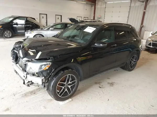 WDC0G4KB0KV185362 2019 MERCEDES-BENZ GLC - Image 2