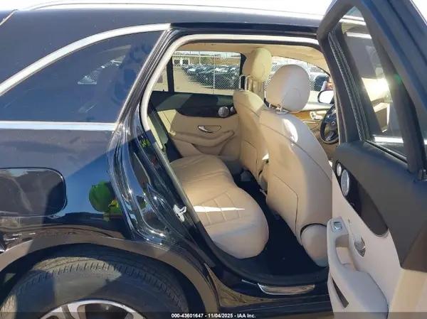 WDC0G4KB1GF007865 2016 MERCEDES-BENZ GLC - Image 8